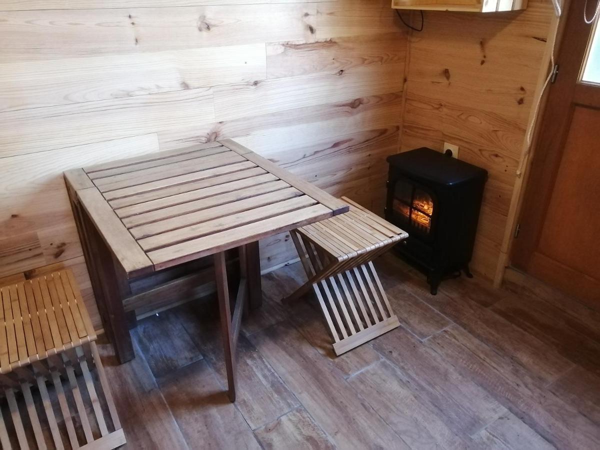 Patrice Et Chrstel Cabane En Bois Chatuzange-le-Goubet Esterno foto